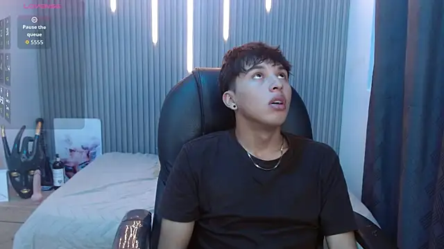 StiwenTwink online show from 07.28.26