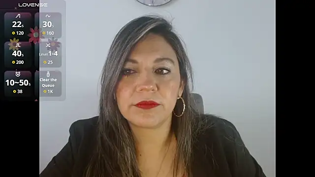 Snapshot of XxAntonellaxxx chatting on 10.22.25 XxAntonellaxxx online show from 10.22.25