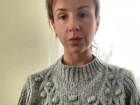 SweetblueberryXx online show from 10.17.25