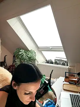 V-WINELOVER online show from 10.16.25