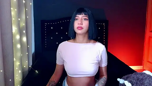 emma web  online show from 04.08.26