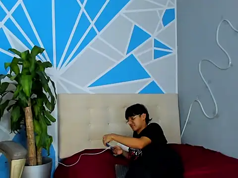 ELCHINO 69 online show from 10.05.25