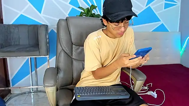 ELCHINO 69 online show from 10.06.25