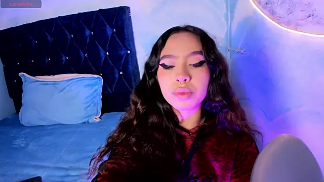 laylaa fox online show from 10.14.25