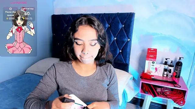 laylaa fox online show from 10.20.25