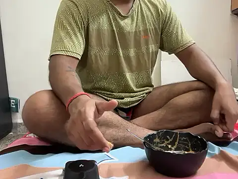 Snapshot of YourBlackBull chatting on 11.06.25 YourBlackBull online show from 11.06.25