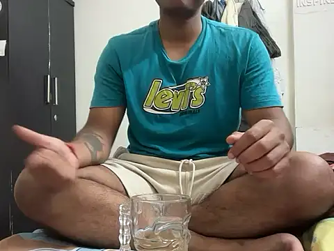 Snapshot of YourBlackBull chatting on 11.24.25 YourBlackBull online show from 11.24.25