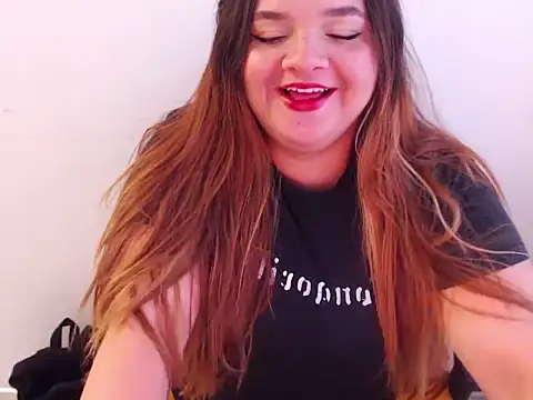 Snapshot of yourbbwfavorite chatting on 10.24.25 yourbbwfavorite online show from 10.24.25