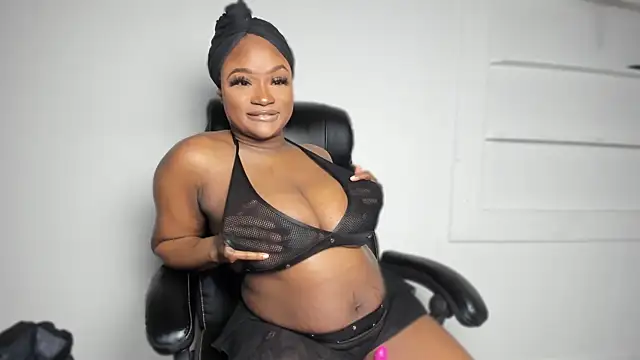 Snapshot of supanovaaa chatting on 01.14.26 supanovaaa online show from 01.14.26