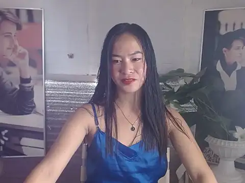 Snapshot of miss_katty28 chatting on 10.23.25 miss katty28 online show from 10.23.25