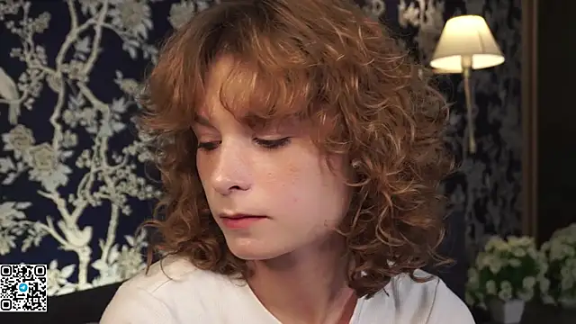 Snapshot of BellaReppert chatting on 11.04.25 BellaReppert online show from 11.04.25