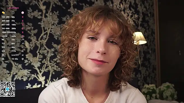 Snapshot of BellaReppert chatting on 11.05.25 BellaReppert online show from 11.05.25