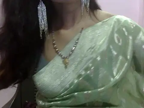 Snapshot of Laila_Cute chatting on 07.04.26 Laila Cute online show from 07.04.26