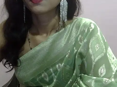 Snapshot of Laila_Cute chatting on 07.08.26 Laila Cute online show from 07.08.26