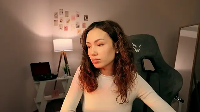 Snapshot of branchwithflowerss chatting on 12.01.25 branchwithflowerss online show from 12.01.25