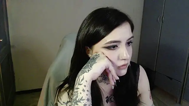 Snapshot of Rin_andersonn chatting on 10.29.25 Rin andersonn online show from 10.29.25