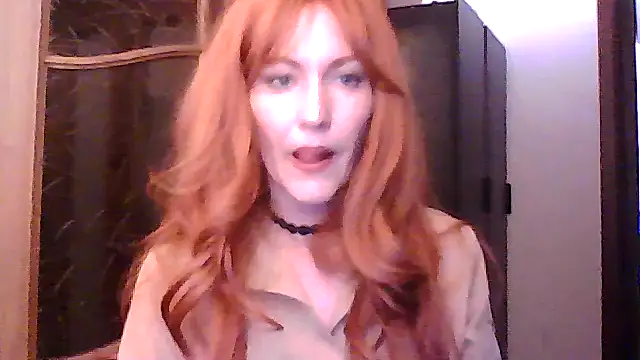 Snapshot of ShyGirlV chatting on 11.16.25 ShyGirlV online show from 11.16.25