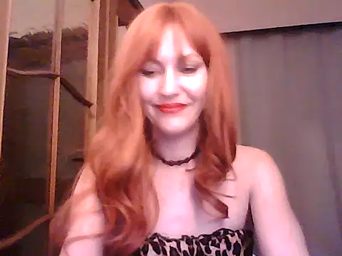 Snapshot of ShyGirlV chatting on 11.24.25 ShyGirlV online show from 11.24.25