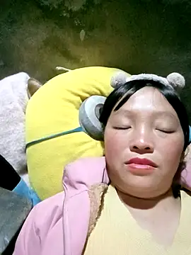 Minkine022 online show from 11.22.25