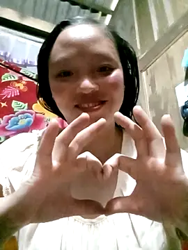 Minkine022 online show from 12.20.25