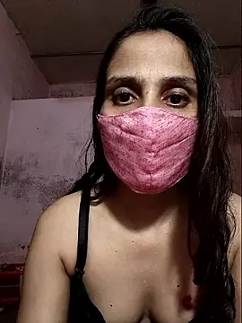 DIVINEDIVAA online show from 10.13.25