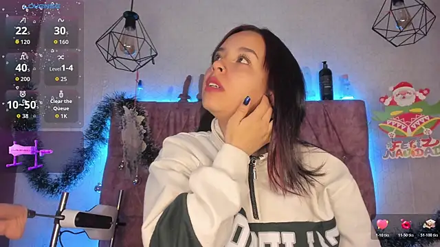 Snapshot of Mia_lopez_1 chatting on 11.25.25 Mia lopez 1 online show from 11.25.25