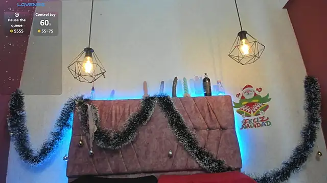 Snapshot of Mia_lopez_1 chatting on 11.26.25 Mia lopez 1 online show from 11.26.25