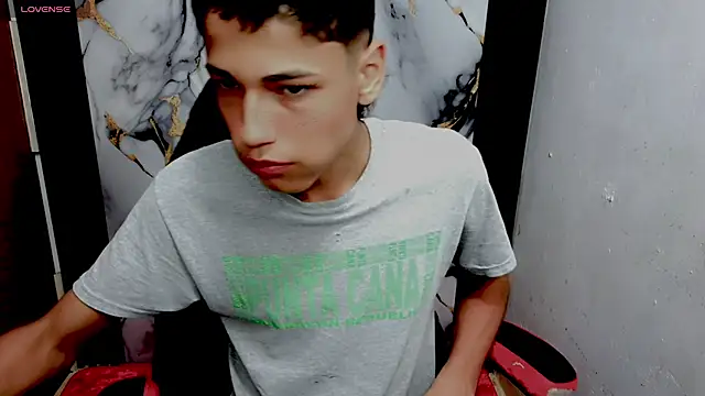 Snapshot of Im_david02 chatting on 02.02.26 Im david02 online show from 02.02.26