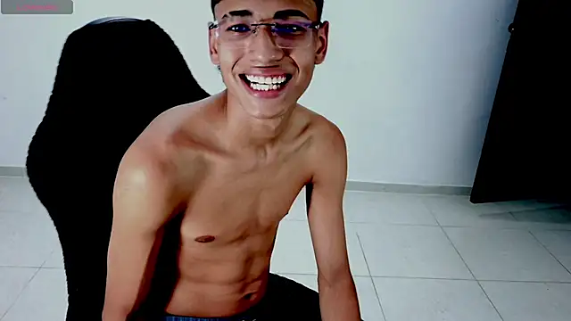 Im david02 online show from 04.11.26