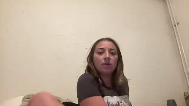 Snapshot of looloopaul chatting on 11.02.25 looloopaul online show from 11.02.25