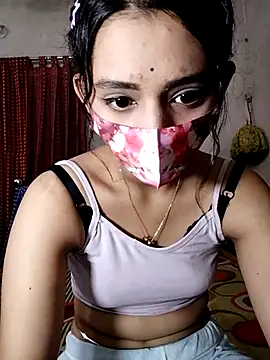 Snapshot of night_queeen7 chatting on 10.08.25 night queeen7 online show from 10.08.25