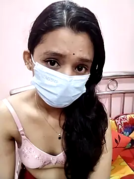 Snapshot of night_queeen7 chatting on 10.10.25 night queeen7 online show from 10.10.25