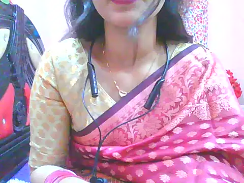 Snapshot of night_queeen7 chatting on 11.29.25 night queeen7 online show from 11.29.25