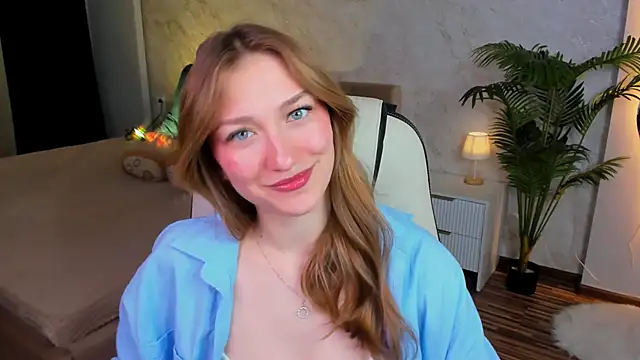 Snapshot of AngelAnabelle chatting on 10.04.25 AngelAnabelle online show from 10.04.25