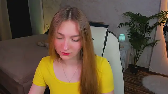 Snapshot of AngelAnabelle chatting on 10.09.25 AngelAnabelle online show from 10.09.25