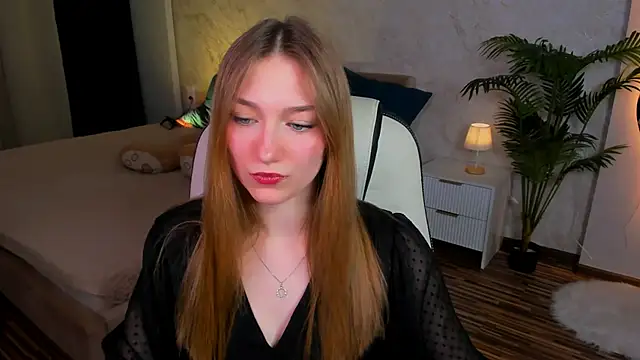 Snapshot of AngelAnabelle chatting on 10.11.25 AngelAnabelle online show from 10.11.25