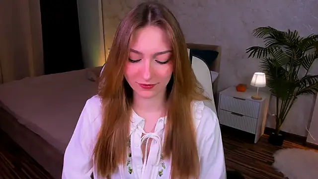 Snapshot of AngelAnabelle chatting on 11.08.25 AngelAnabelle online show from 11.08.25