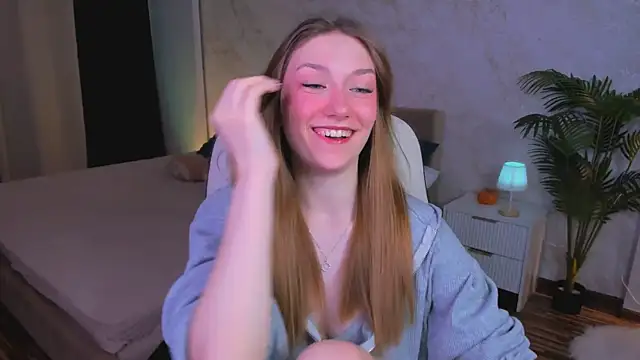 Snapshot of AngelAnabelle chatting on 11.15.25 AngelAnabelle online show from 11.15.25