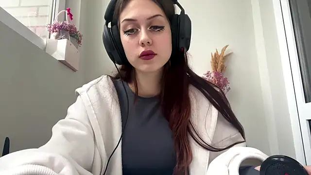 Nayra flash online show from 10.15.25