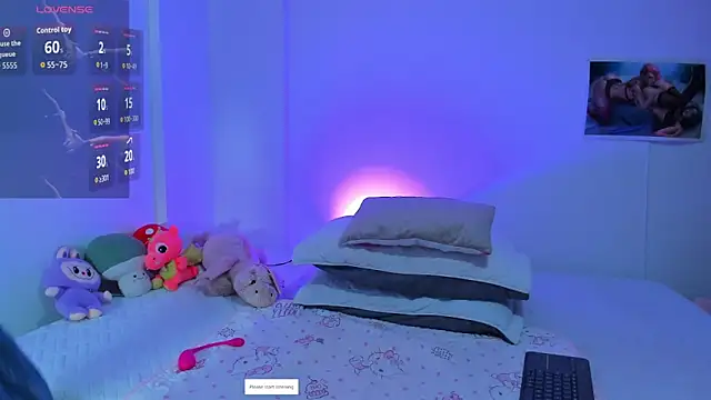 Miaengels  online show from 03.27.26