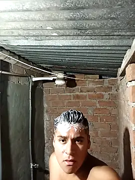 Snapshot of Alex321Flores chatting on 02.07.26 Alex321Flores online show from 02.07.26