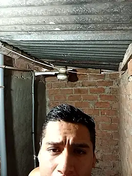 Snapshot of Alex321Flores chatting on 02.22.26 Alex321Flores online show from 02.22.26