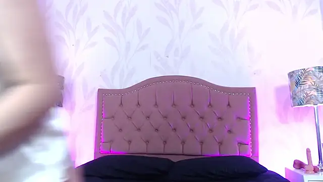 IssisLancaster online show from 10.26.25