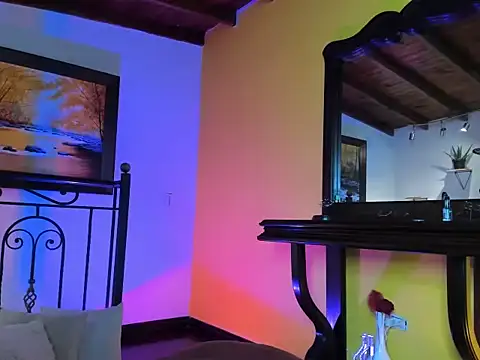 Zulyhenao online show from 10.06.25