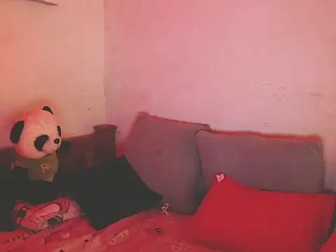 Charlotte Rot2 online show from 10.04.25