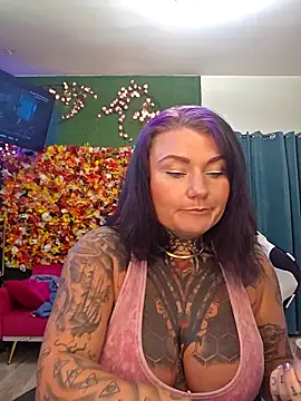 Snapshot of ventressink chatting on 10.03.25 ventressink online show from 10.03.25