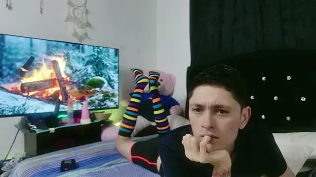 Tyler cat online show from 10.07.25