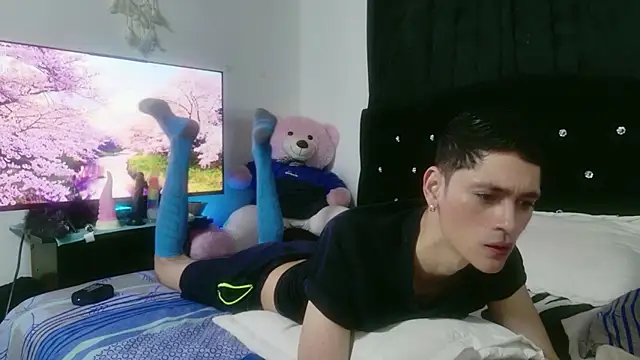 Tyler cat online show from 10.09.25