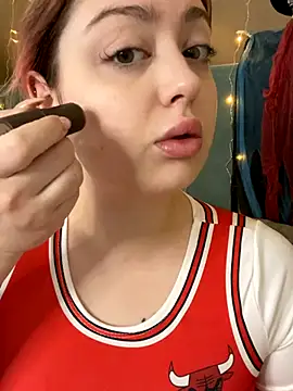 KellyMoors online show from 10.25.25