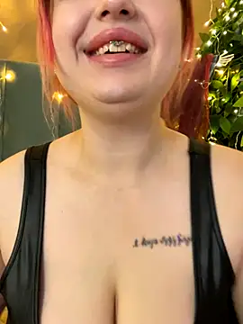 KellyMoors online show from 11.01.25